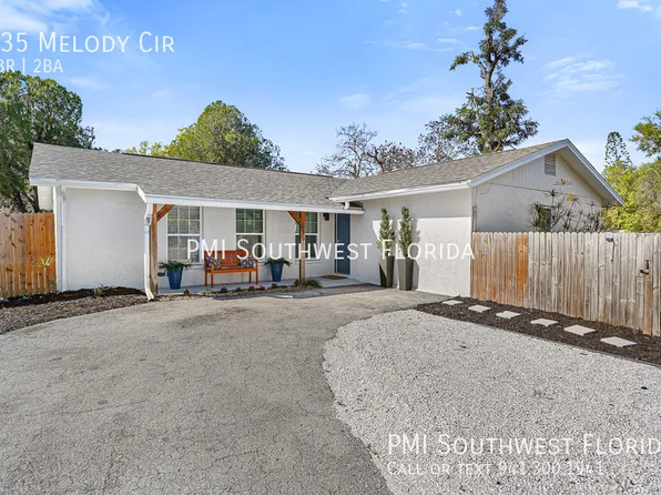 635 Melody Cir, Sarasota, FL 34237