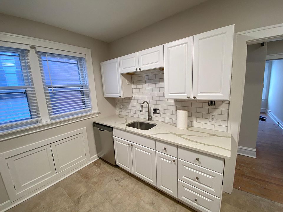 1st image of 1019 Art Hill Pl Floor 2