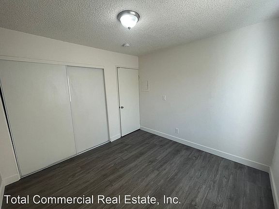 3rd image of 2305 Valley St #103