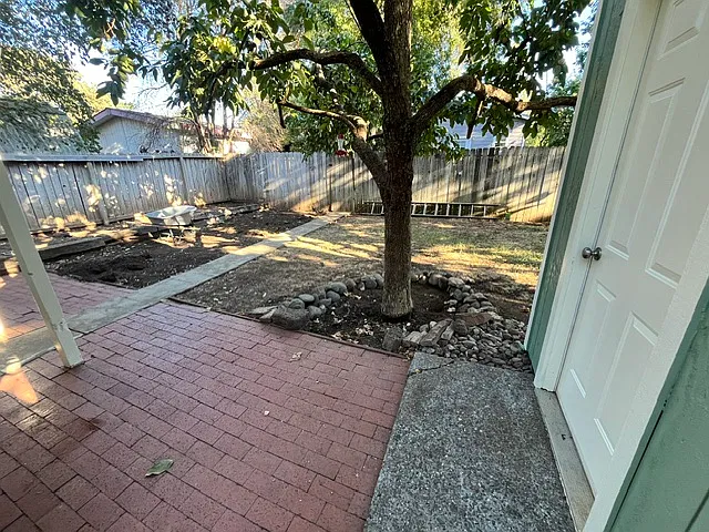 Studio, $1,325 — Photo 4