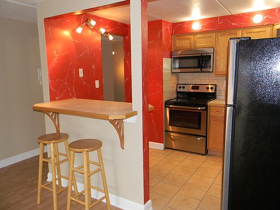 5th image of 8100 W 87th St APT 2C