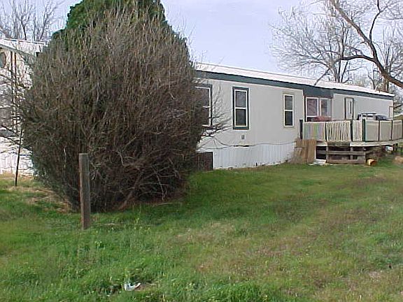 3rd image of 401 Avenue G NE