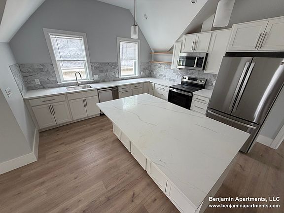 5th image of 9 Holton St #15