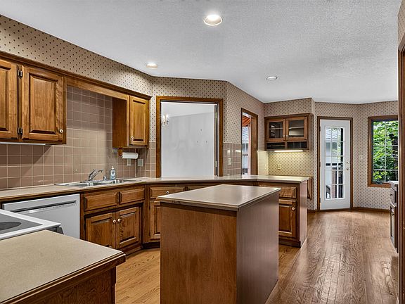 5th image of 4305 Quail Pointe Rd