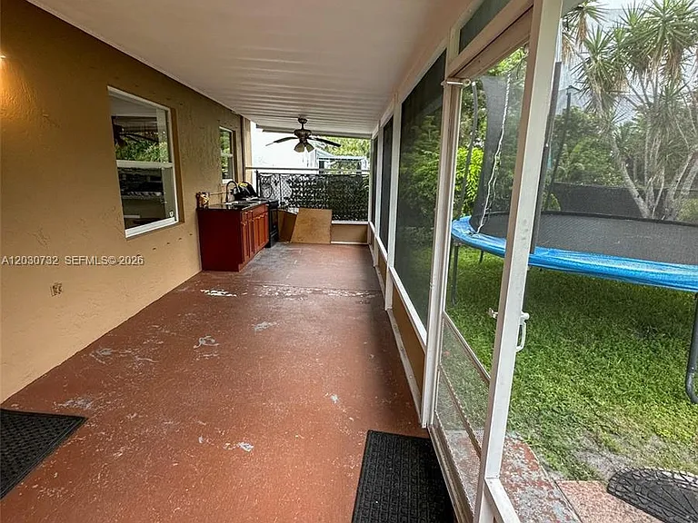 1010 Salmon Isle — Photo 13