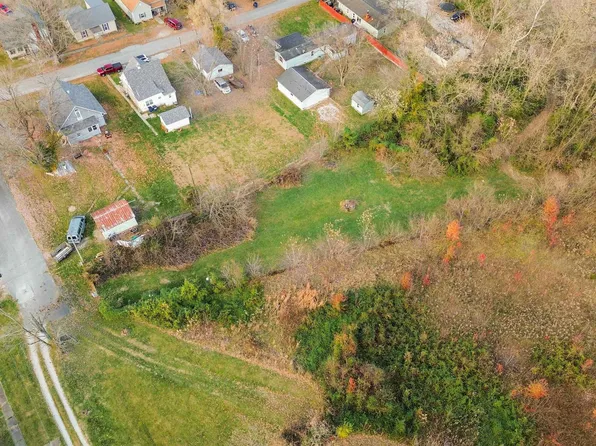 433 S 4th St, Mitchell, IN 47446