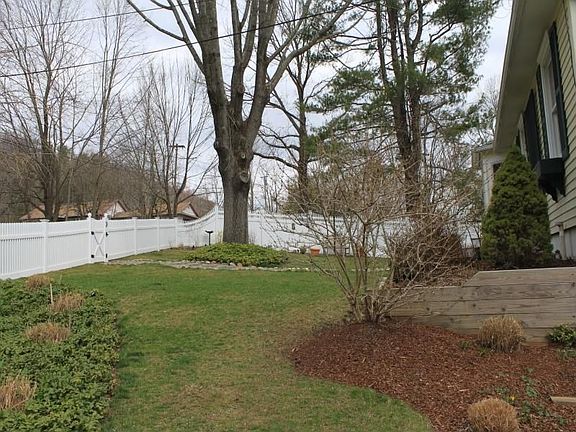 4-Mature Landscaping