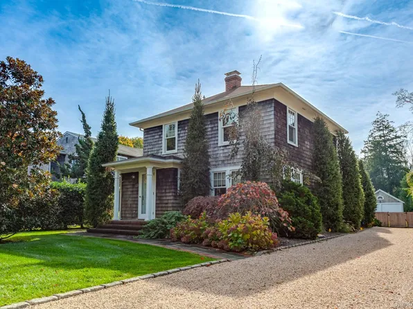 32 Cooper Street, Southampton, NY 11968