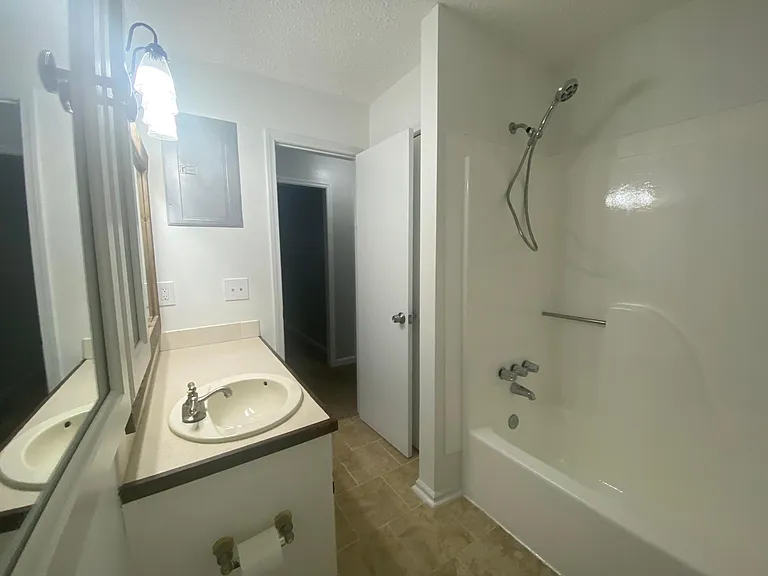 195 N Etowah Dr #2 — Photo 14