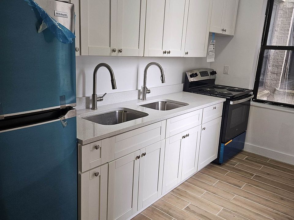 1st image of 1833 Ocean Ave #1E