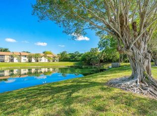 6736 Palmetto Cir S APT 105, Boca Raton, FL 33433