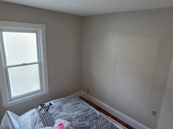(undisclosed Address), New Bedford, MA 02744