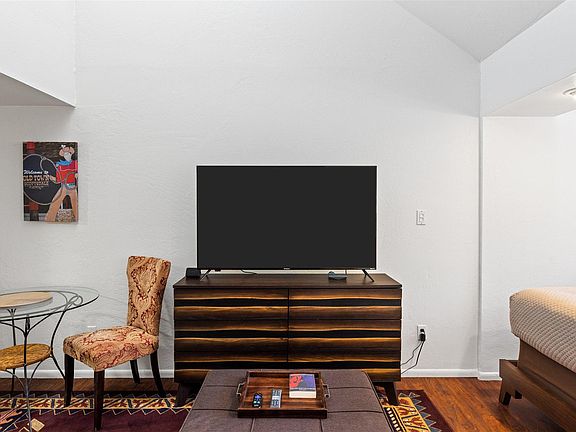 5th image of 4165 N Craftsman Ct #B