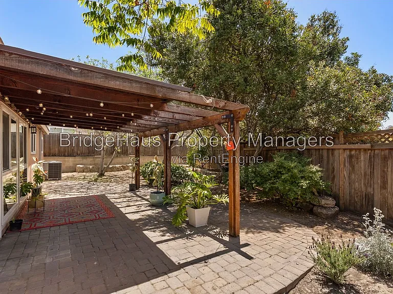 1723 Ramon St — Photo 20
