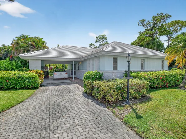 17 Slash Pine Drive, Boynton Beach, FL 33436