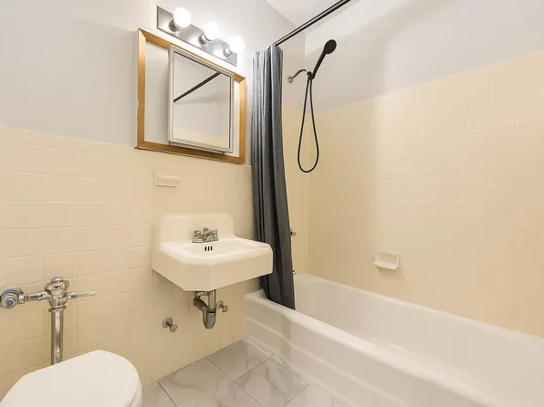 250 Clarkson Avenue image 4 of 5