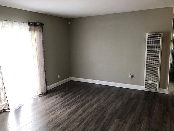 5th image of 5608 53rd Ave