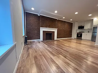 Rented by Nolita Group