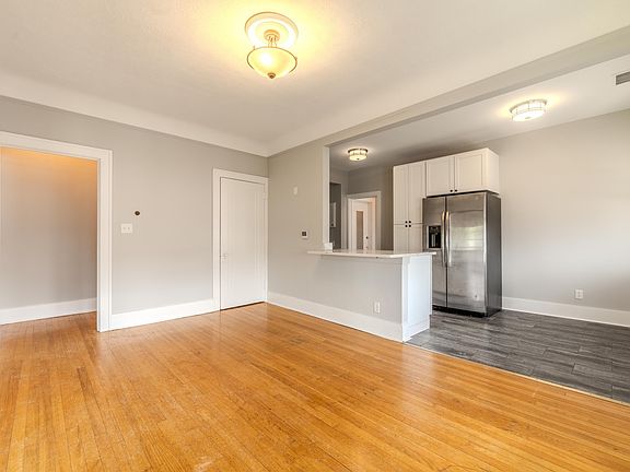 3rd image of 605 W Hudson Ave APT 2