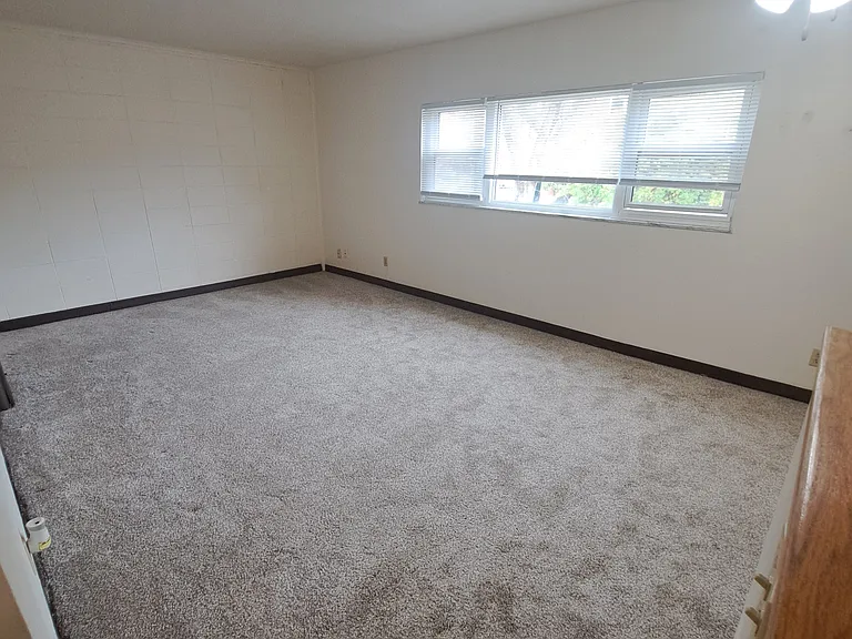 1826 N Star Ave #E — Photo 7