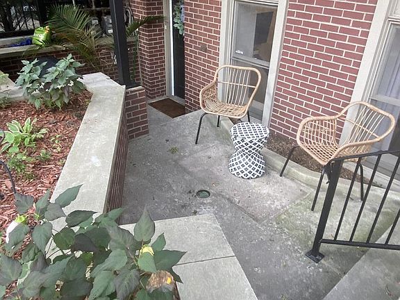 5th image of 1937 N Dayton St