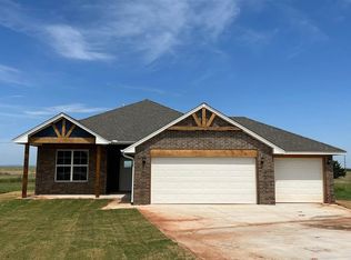 13733 NE Cornwallis Dr, Elgin, OK 73538