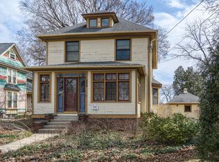 353 N Liberty St, Elgin, IL 60120