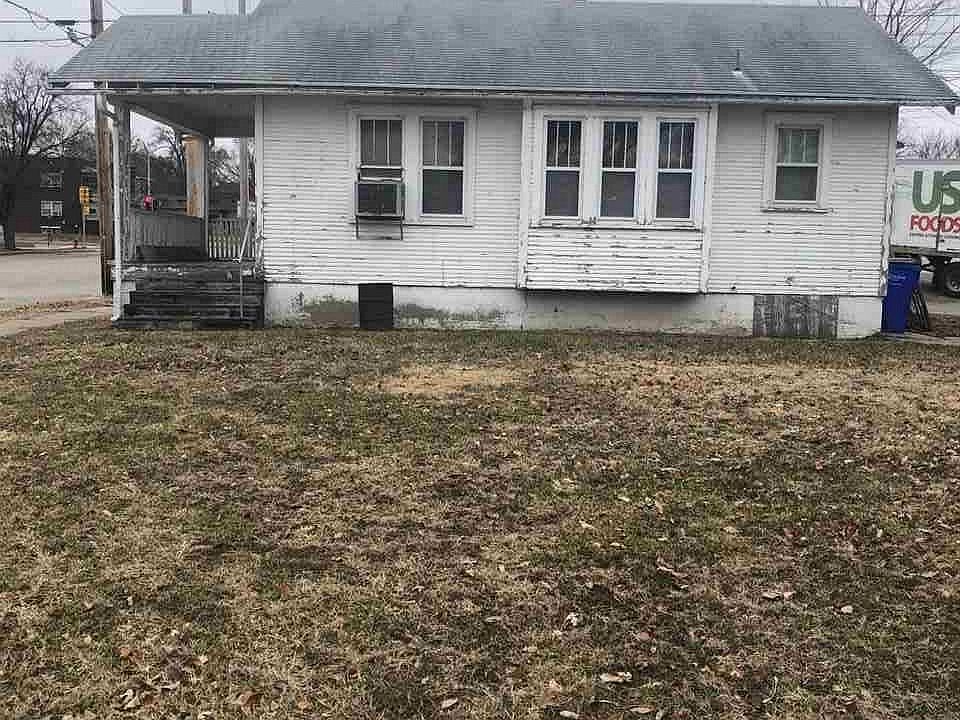 2nd image of 618 N Adams St