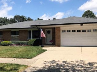 11177 Chippewa Dr, Warren, MI 48093