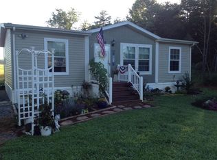 1117 Whisperwood Ln, Moneta, VA 24121