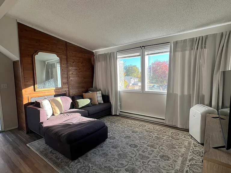 824 E Wabash Ave #B — Photo 8