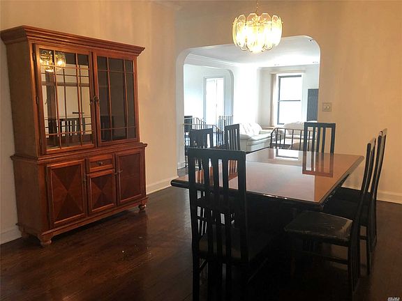 4th image of 2 Herrick Dr APT 1D
