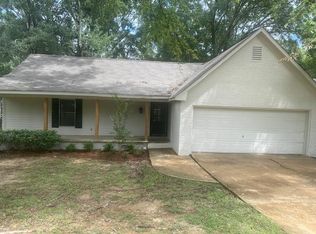 392 Post Oak Rd, Madison, MS 39110