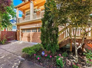 404 31st Ave E, Seattle, WA 98112