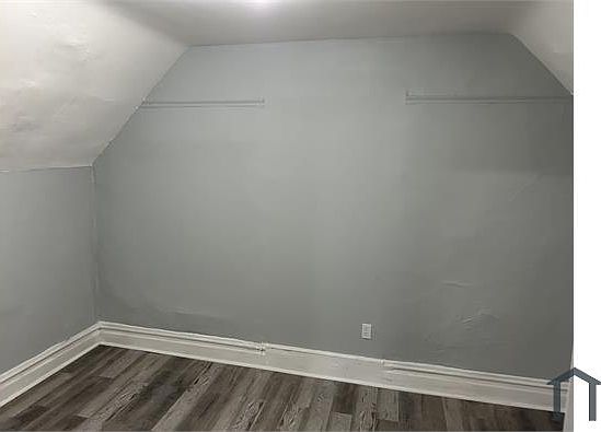5th image of 324 N Homan Ave