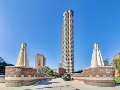 3660 N Lake Shore Dr APT 3401, Chicago, IL, 60613