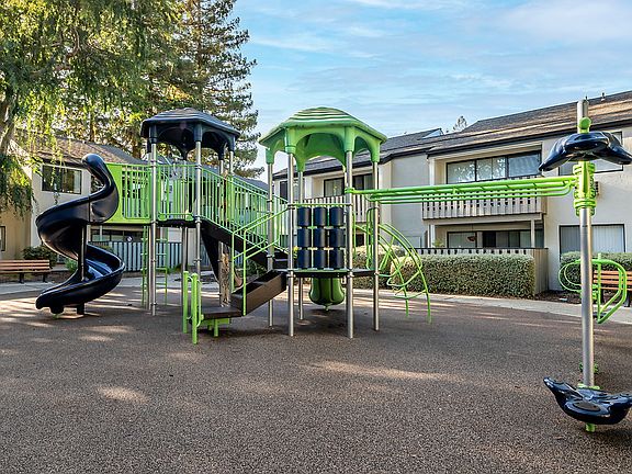 4th image of 3707 Poinciana Dr APT 76