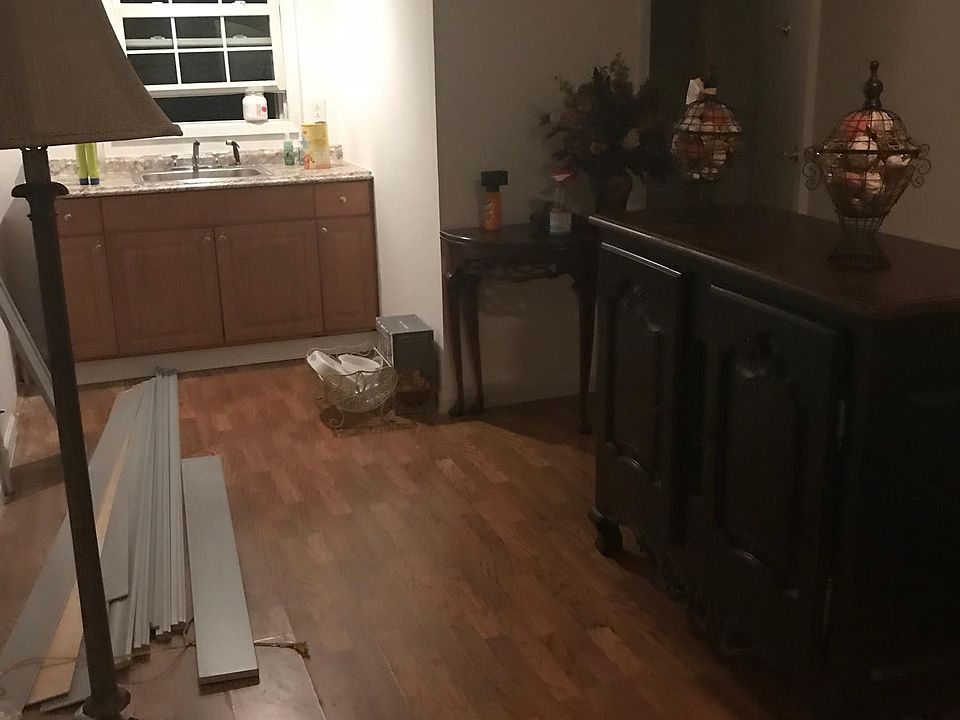 2nd image of 105 Greenwood Dr