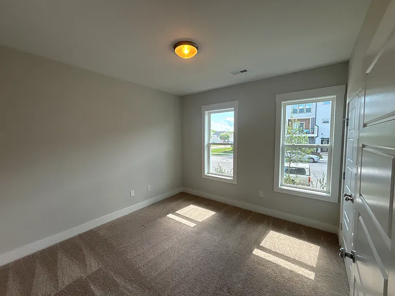 2104 Big Falls Dr — Photo 11