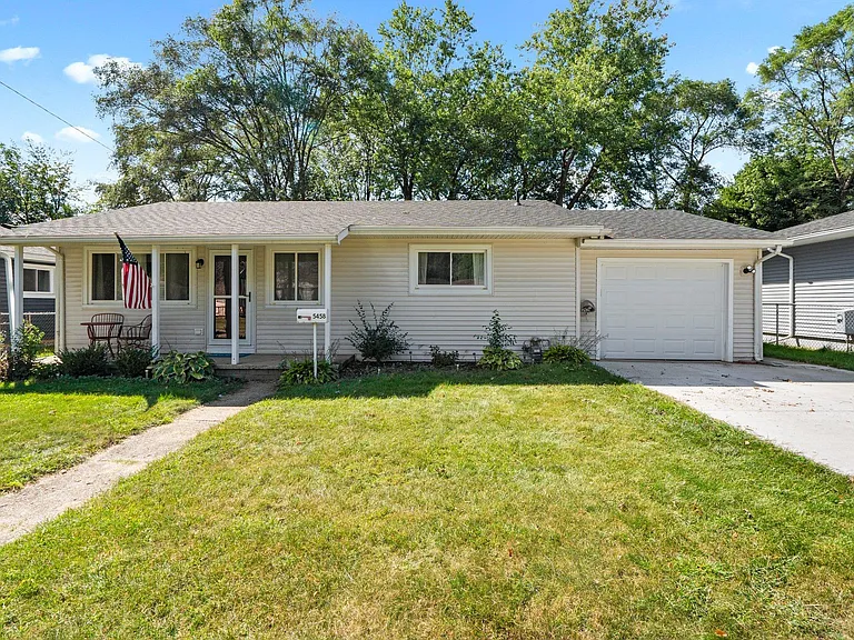 5458 Military Ave — Photo 2