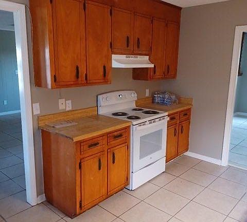2nd image of 4710 Anchor Ln