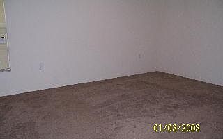 5th image of 910 N Wills St