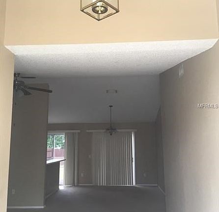 Foyer.