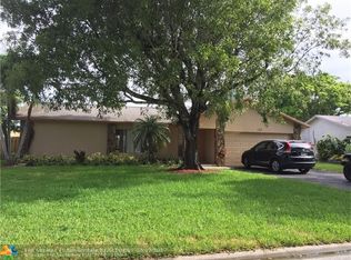 9970 NW 24th St, Pompano Beach, FL 33065