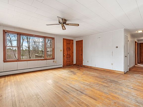 4th image of 7256 Oak Hill Road