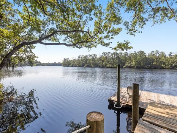 109 Mackery Woods Rd, Sopchoppy, FL 32358