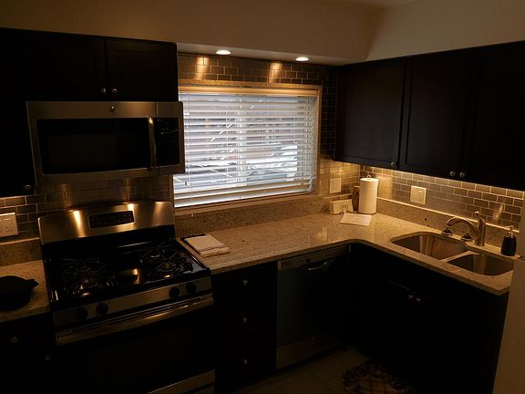 2nd image of 1522 N Harlem Ave APT 1N