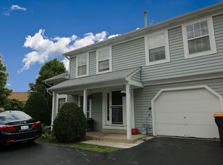 262 Acorn Dr, Streamwood, IL 60107