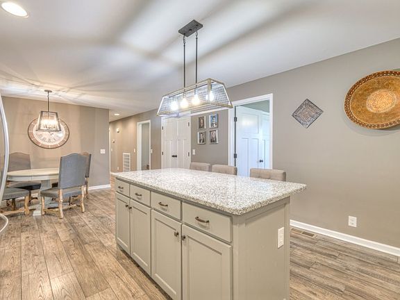 5th image of 149 Brown Ln