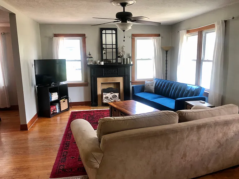 Living/TV room
